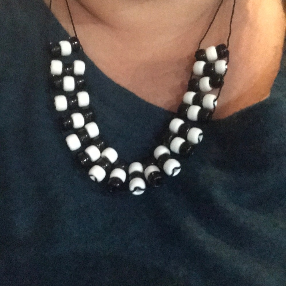 Handmade black & white beaded necklace 17inch